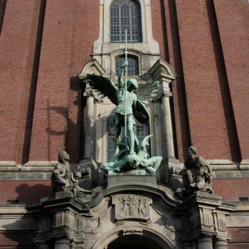 {Hauptkirche St. Michaelis