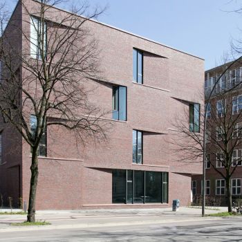 {Atelierhaus Hochschule für bildende Künste (HFBK)